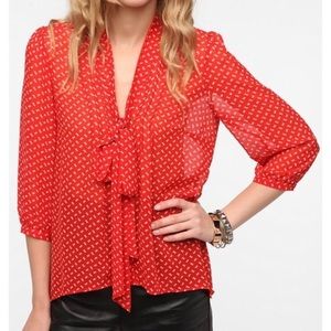 UO// Pins & Needles // front sheet blouse